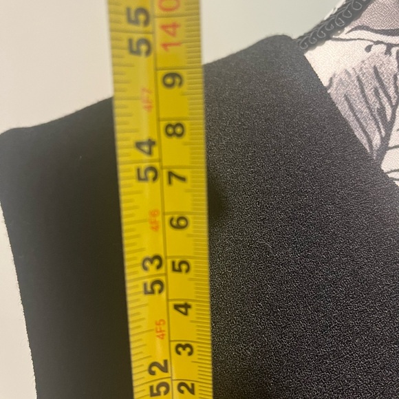 Loucas Dress - Picture 2 of 7